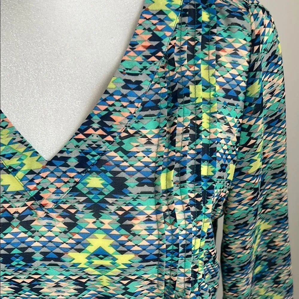Skies Are Blue Multicolor Patterned Women's Top - Picture 5 of 5
